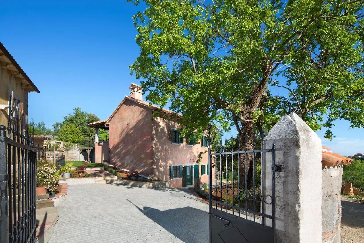 Villa Malini With Pool, Sauna And Fenced Garden Labin