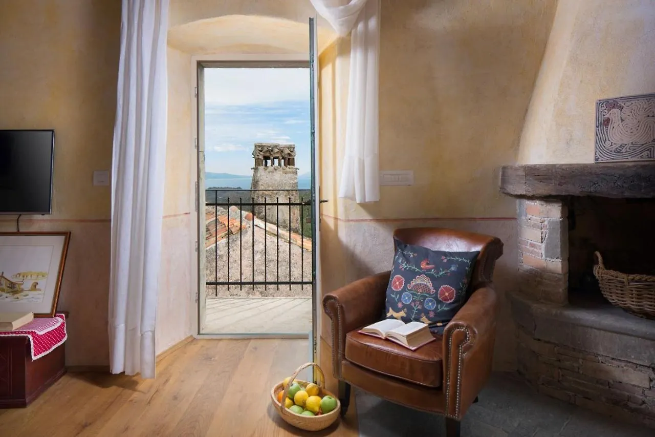 Villa Malini With Pool, Sauna And Fenced Garden